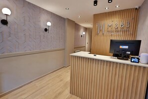 Lobby - M383 Hotel Bariloche (San Carlos de Bariloche)