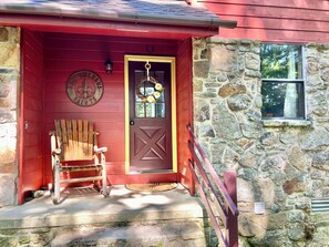 Exterior detail - The Stone Cottage! Private with incredible views of the River and Mountains. (Mountain View)