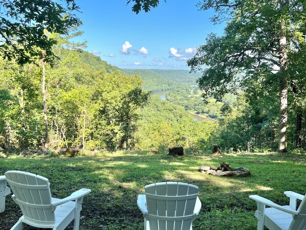 Property grounds - The Stone Cottage! Private with incredible views of the River and Mountains. (Mountain View)