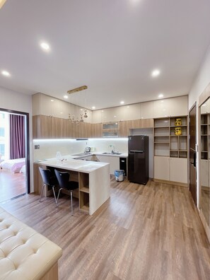 Apartment, 2 Bedrooms, City View | Private kitchen | Fridge, stovetop, rice cooker, cookware/dishes/utensils - Amy Apartment Hue (Hue)
