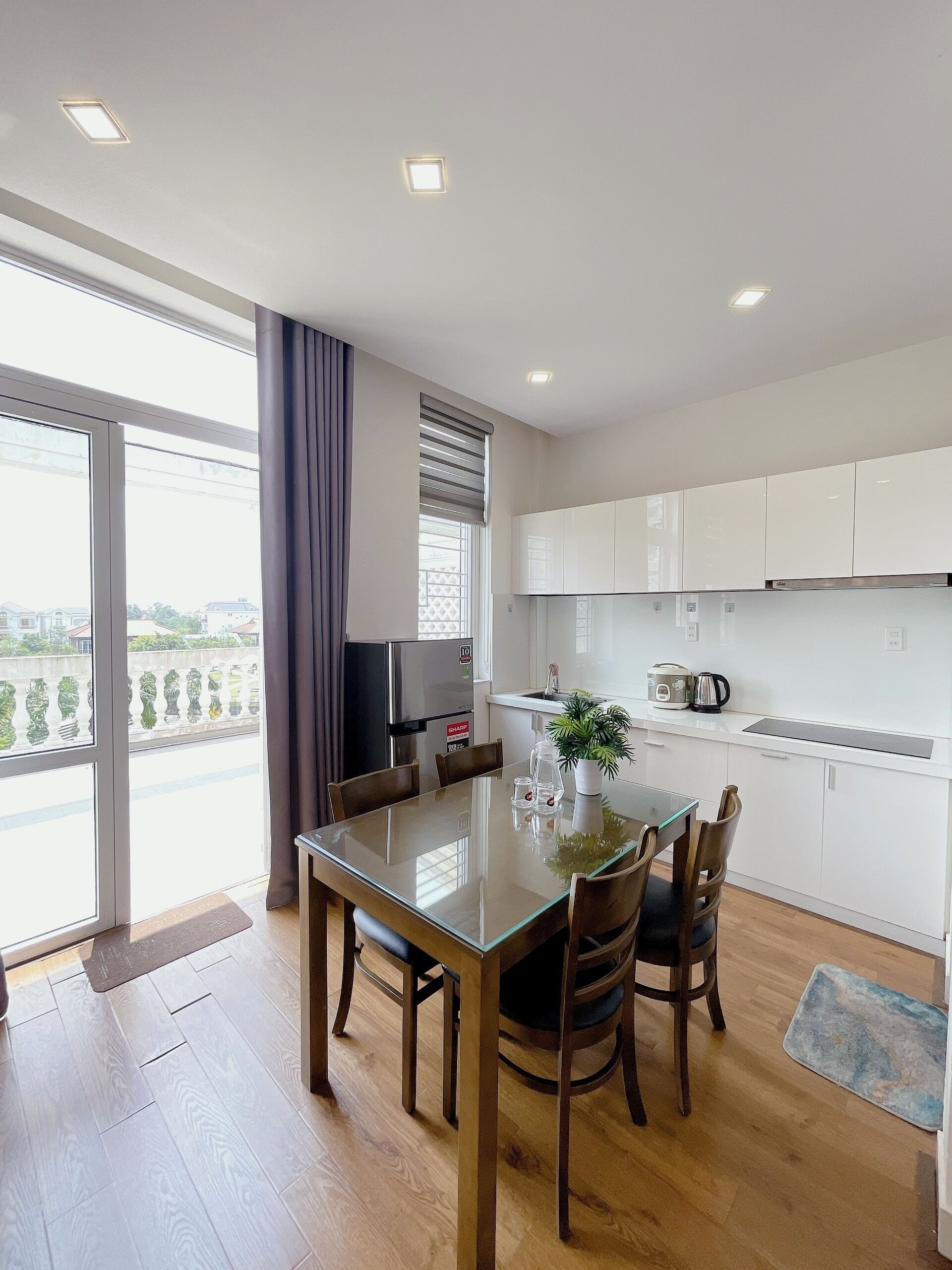 Apartment, 1 Schlafzimmer, Stadtblick | Wohnbereich | 40-Zoll-Flachbildfernseher mit Kabelempfang