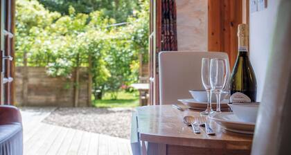 The Apple Store - 1 Bedroom Cottage - St Ishmael's