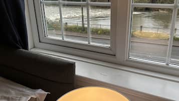 Standard Double Room | Free WiFi, bed sheets