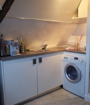 Private kitchen - Appartement Devant le Parc (Autun)