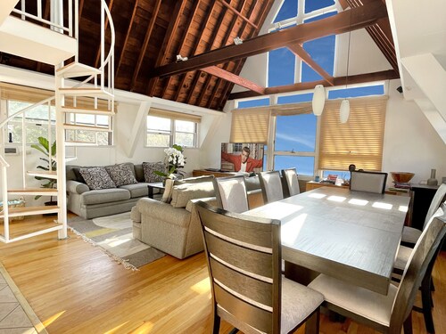 Immaculate Luxury Fire Island Pines Home, Gourmet Kitchen, Pool, Hot Tub Private