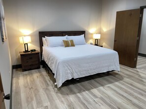 2 bedrooms, in-room safe, iron/ironing board, free WiFi
