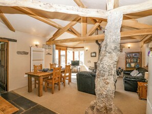 Dining - Egg Pudding Stone (Grange-over-Sands)