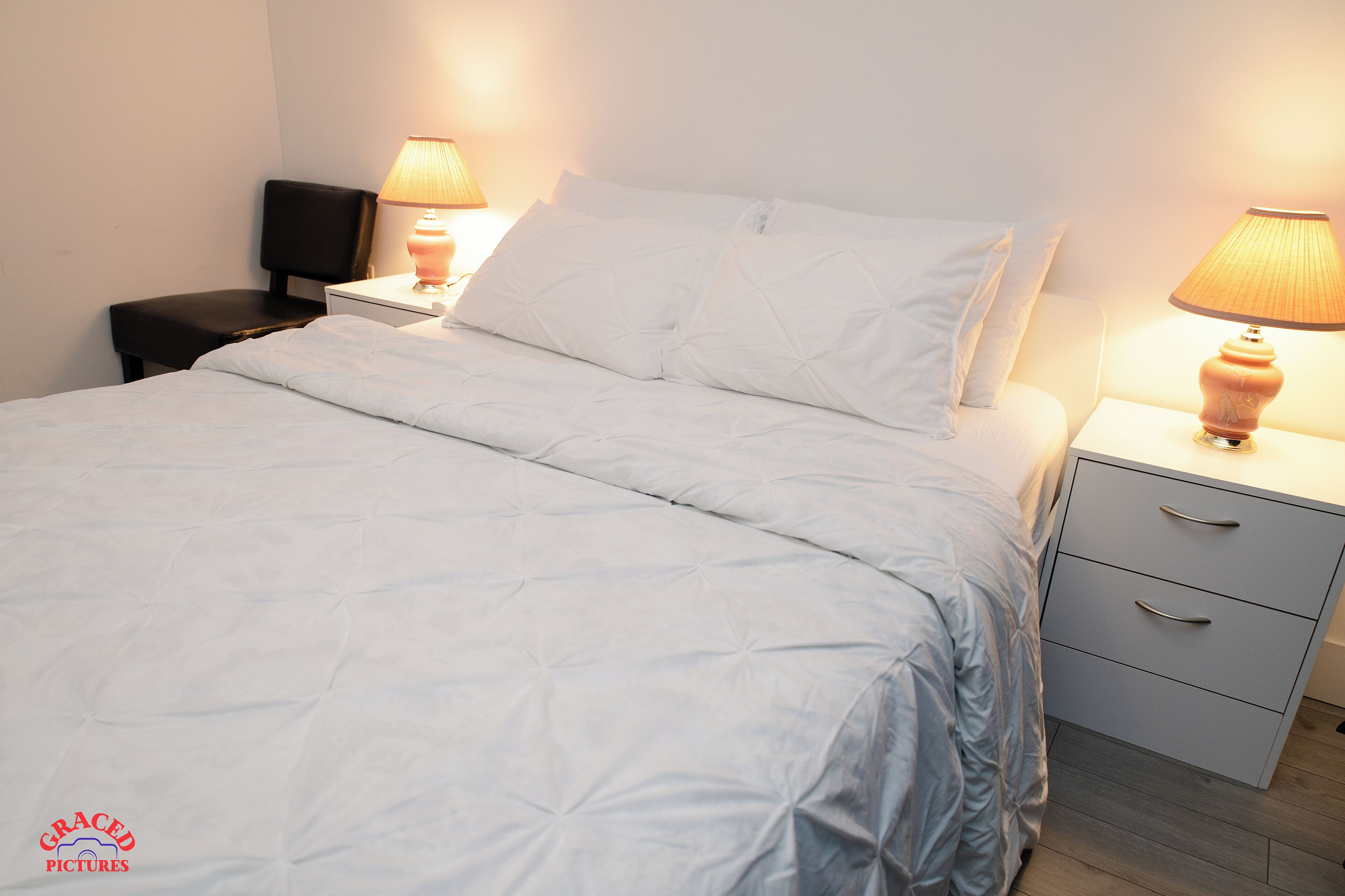 1 chambre, fer et planche à repasser, Wi-Fi gratuit, draps fournis