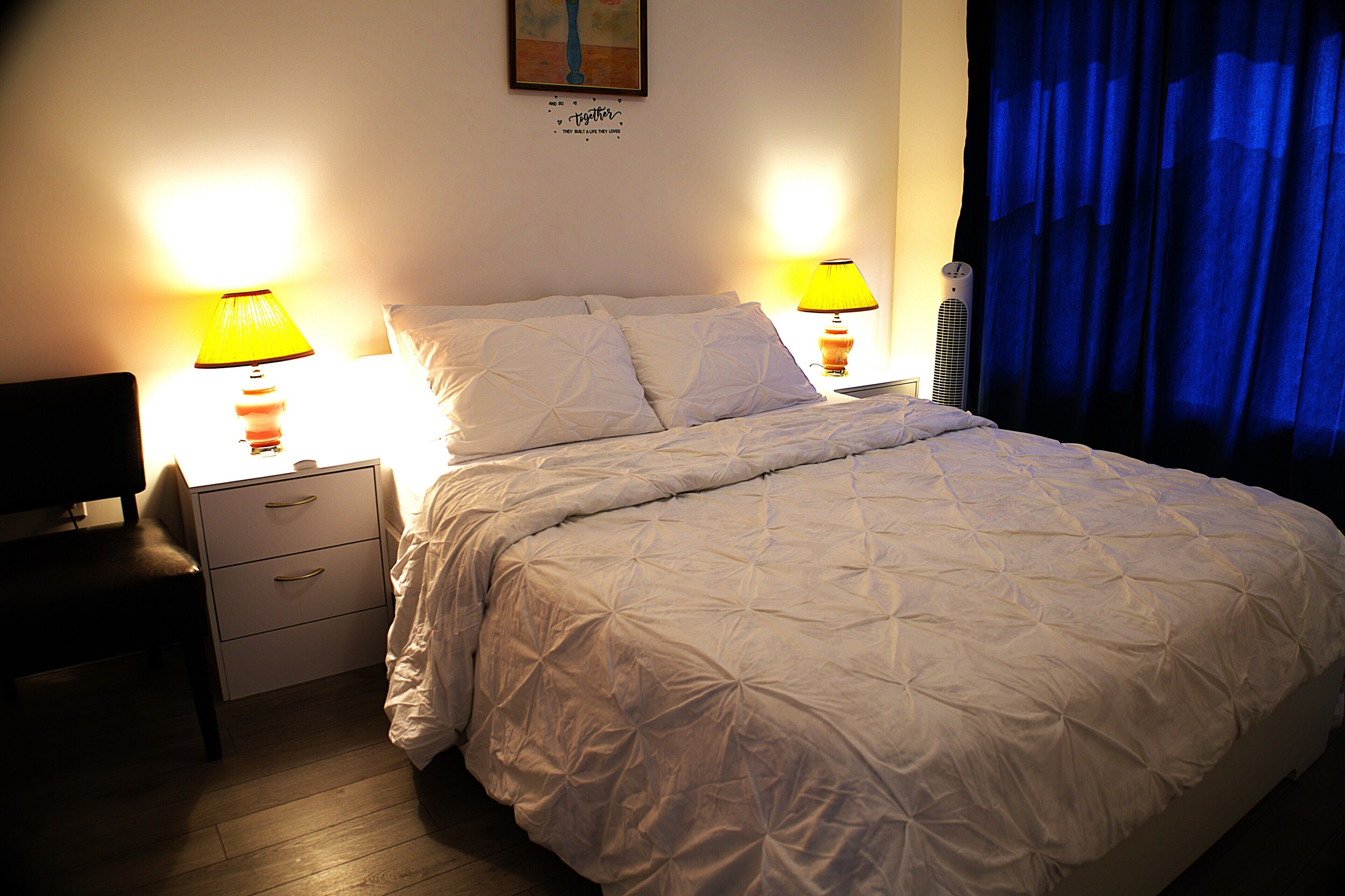 1 habitación, tabla de planchar con plancha, wifi gratis y ropa de cama 