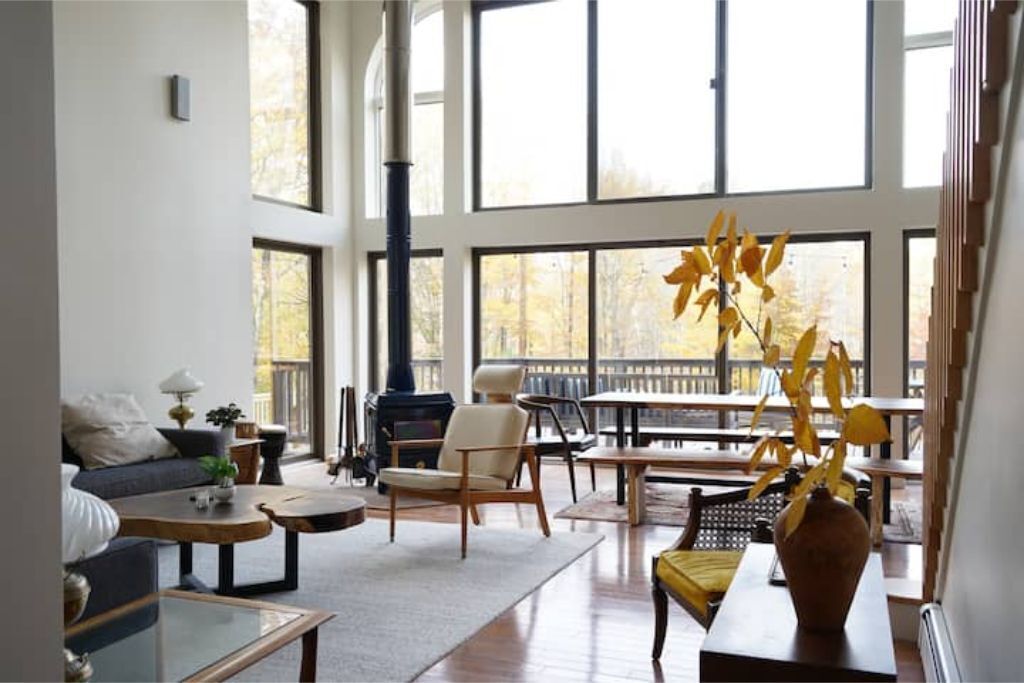 The Fox & the Quail: 5BR, pond, hike, ski, swim