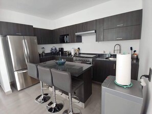 Fridge, microwave, oven, stovetop