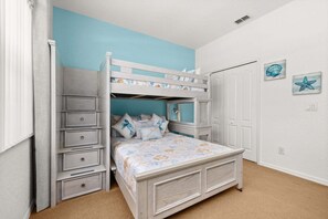 4 bedrooms, iron/ironing board, free WiFi, bed sheets