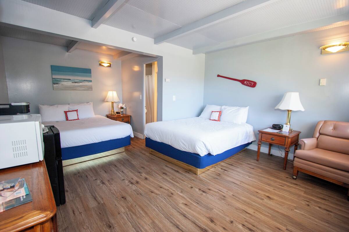 Deluxe Room | WiFi (free), individually decorated, individually furnished, bed sheets