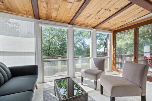 Lake House Landing w/ view of sailboat cove, quiet street