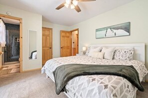 3 bedrooms, iron/ironing board, travel crib, free WiFi