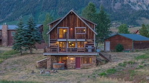 Exterior - Bike Trails out your back door! Fun-filled home on Crested Butte's Deli Trail! (Crested Butte)
