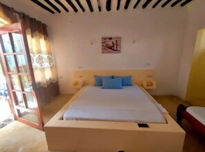 1 chambre, fer et planche à repasser, Wi-Fi, draps fournis