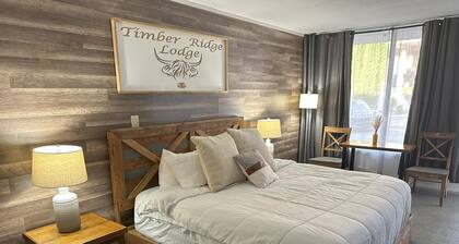 Timber Ridge Lodge - Walking Distance from Downtown Gatlinburg