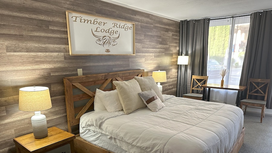 Timber Ridge Lodge - Walking Distance from Downtown Gatlinburg