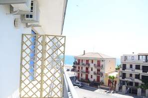 Property grounds - Suite Tramonto – romantic atmosphere with a sea view (Mascali)