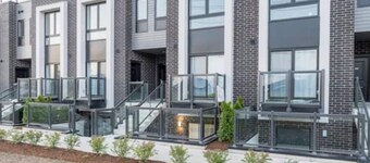 Exquisite, bright &modern 2 bedroom condo.