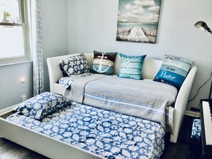 3 bedrooms, desk, iron/ironing board, travel cot