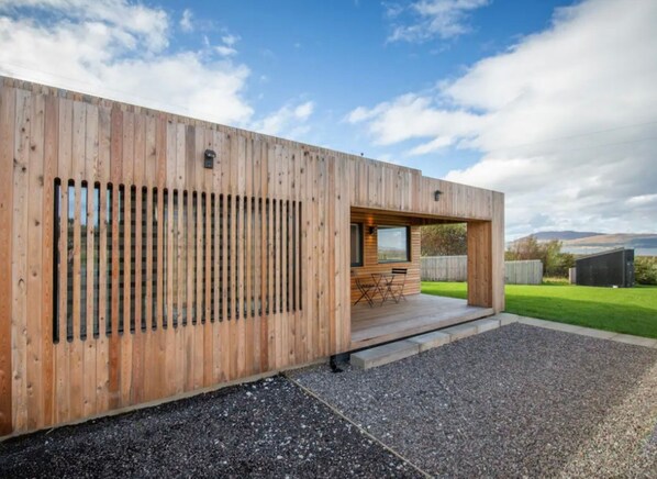 Front of property - Holiday home Breakish -Scotland (Strath)