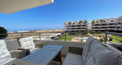 Luxury Apartment in Cabo Roig , 2 Pools and Lovely Gardens