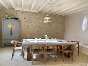 تناول الطعام