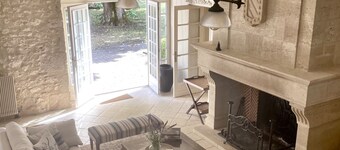 Chic Farmhouse near St Emilion 