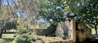Chic Farmhouse near St Emilion 