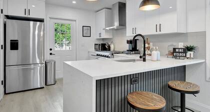 St. Pete Family Bungalow & Private Oasis