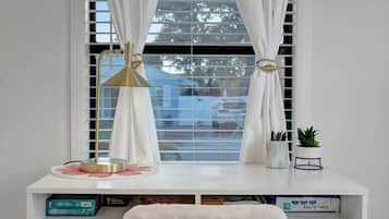 Casa Luxury | 2 camere, ferro/asse da stiro, Wi-Fi gratuito, lenzuola