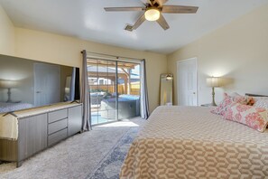 2 bedrooms, Internet, bed sheets - Hot Tub & Fire Pit: Prescott Valley Retreat! (Prescott Valley)