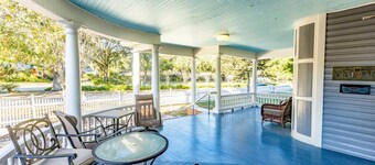 Beautiful Historic Downtown Apt - Walk Everywhere