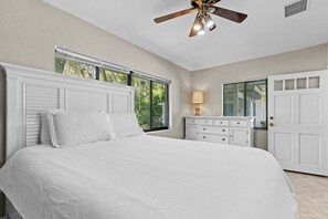 5 chambres, fer et planche à repasser, Wi-Fi, draps fournis