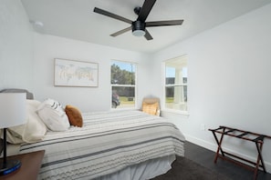 3 bedrooms, desk, iron/ironing board, WiFi