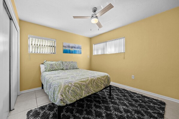 2 Schlafzimmer, Bügeleisen/Bügelbrett, WLAN, Bettwäsche