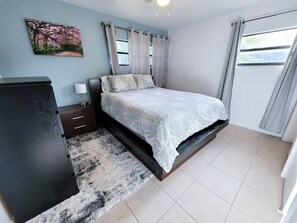 2 bedrooms, desk, iron/ironing board, WiFi