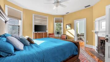 1 bedroom, desk, iron/ironing board, WiFi