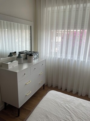 1 bedroom, iron/ironing board, free WiFi, bed sheets