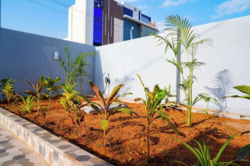 Sri Sakthi Residence - Mount View - Divinity House for your temple visit