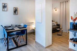 Dining - The small LOURDAIS apartment for 4 people (Lourdes)