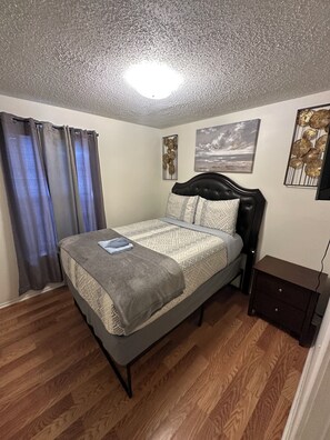 3 Schlafzimmer, Bügeleisen/Bügelbrett, kostenloses WLAN, Bettwäsche