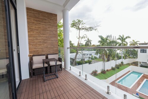 Paradise Bay Great View Luxury 2BR Condo