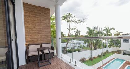 Paradise Bay Great View Luxury 2BR Condo