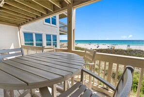 Outdoor dining - Ramsgate 31 | Renovated Gulf-Front Escape (Panama City Beach)