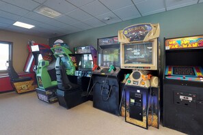 Game room - 2-story condo with loft, balcony, indoor & outdoor pools, game room, gym, W/D (Granby)