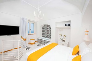 5 bedrooms, iron/ironing board, travel crib, WiFi - Villa Dani - Sea-facing villa with two pools (Praiano)