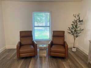 Interior - The Kinsleigh House (Kerrville)